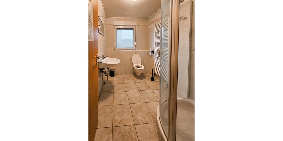 Etagenwohnung Frankenthal (Pfalz) - 4 Zimmer, 150 m&sup2;, 1.500&euro; | Angebot:26610586