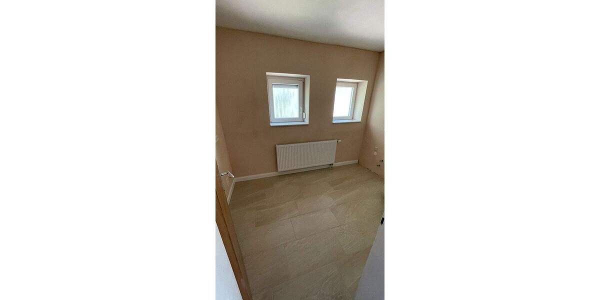 Modernes Landhaus mit schönem Garten - viele Nutzungsmöglichkeiten, zukunftssichere Investition 7 zimmer