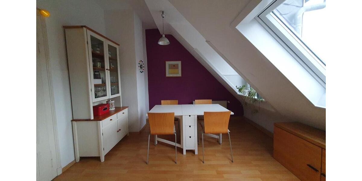 Dachgeschoßwohnung Mannheim Neckarstadt-Ost - 2 Zimmer, 70 m&sup2;, 1.100&euro; | Angebot:26096069