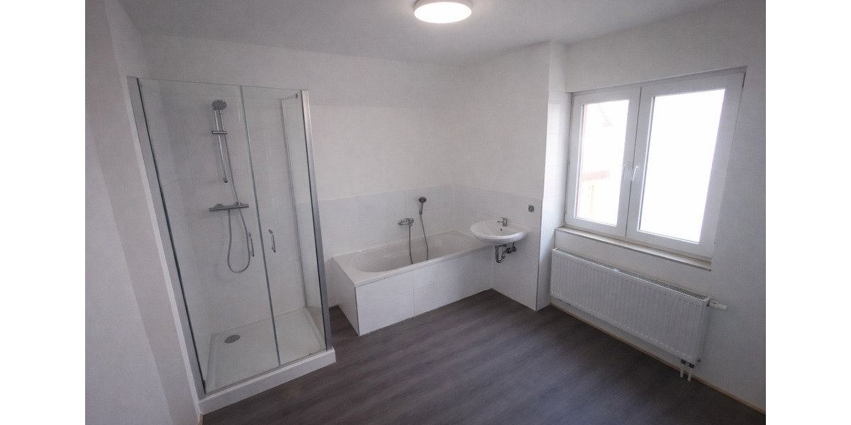 Etagenwohnung Heppenheim (Bergstraße) - 6.5 Zimmer, 130 m&sup2;, 1.390&euro; | Angebot:26415781