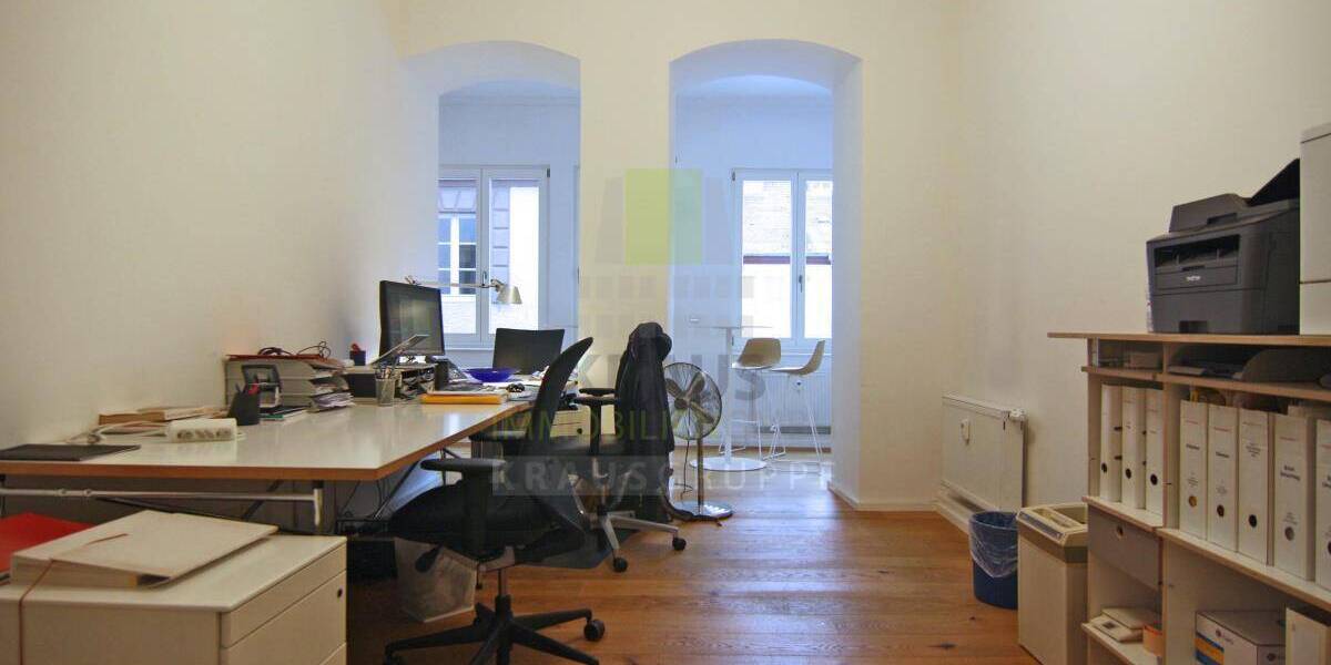 Gewerbeobjekt Heidelberg Bergheim - 6 Zimmer, 168 m&sup2;, 3.040&euro; | Angebot:19290149