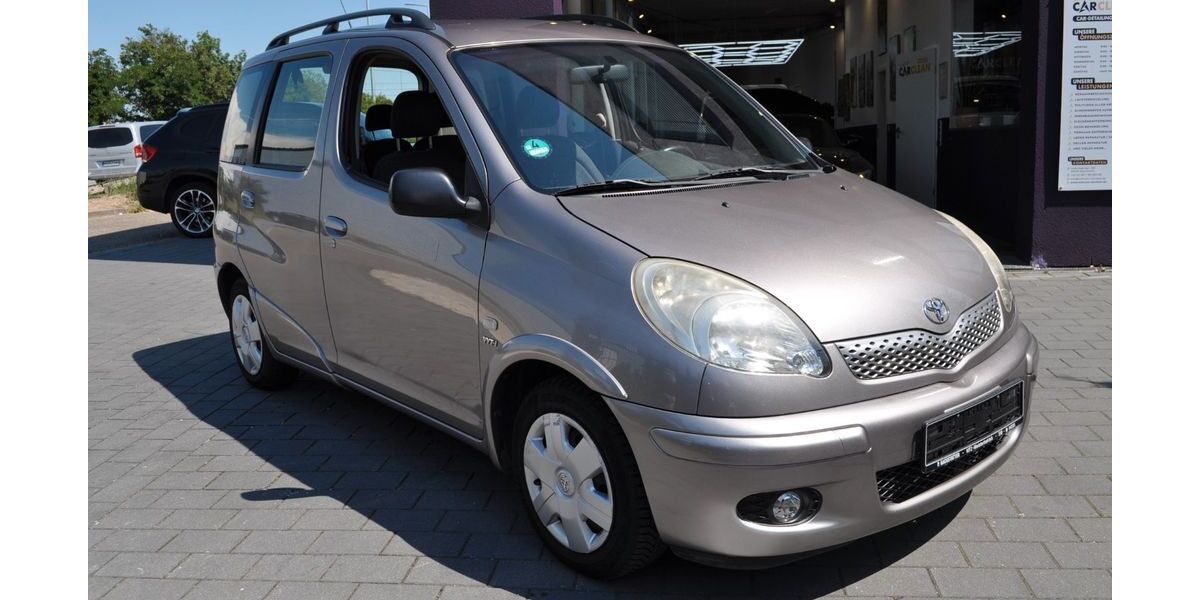 Toyota Yaris 110.000 km 5.950 &euro; Mannheim 68305