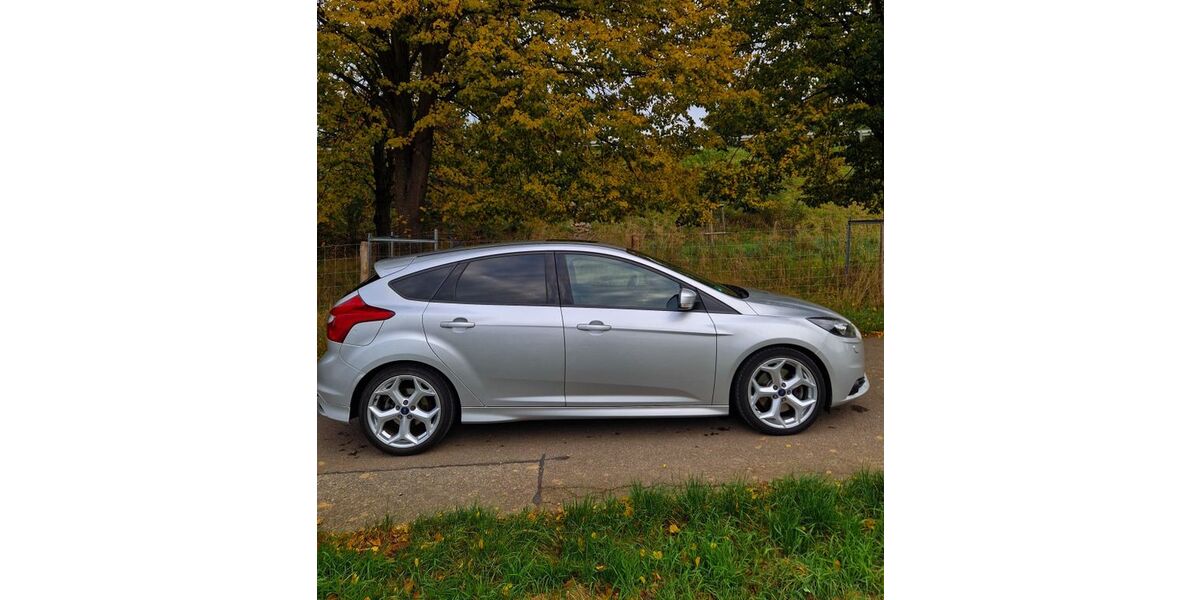Ford Focus 196.000 km 8.200 € Birkenau 69488