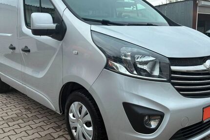 Opel Vivaro 167.633 km 8.790 &euro; mannheim 68219