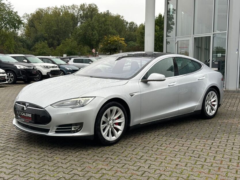 Tesla Model S 58.000 km 29.900 € Heppenheim 64646