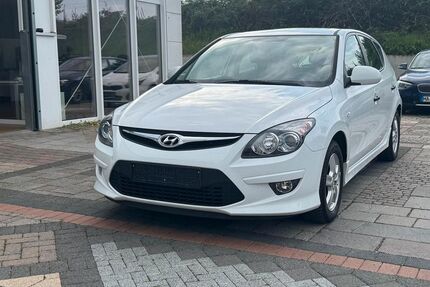 Hyundai i30 112.000 km 6.400 &euro; Schwetzingen 68723