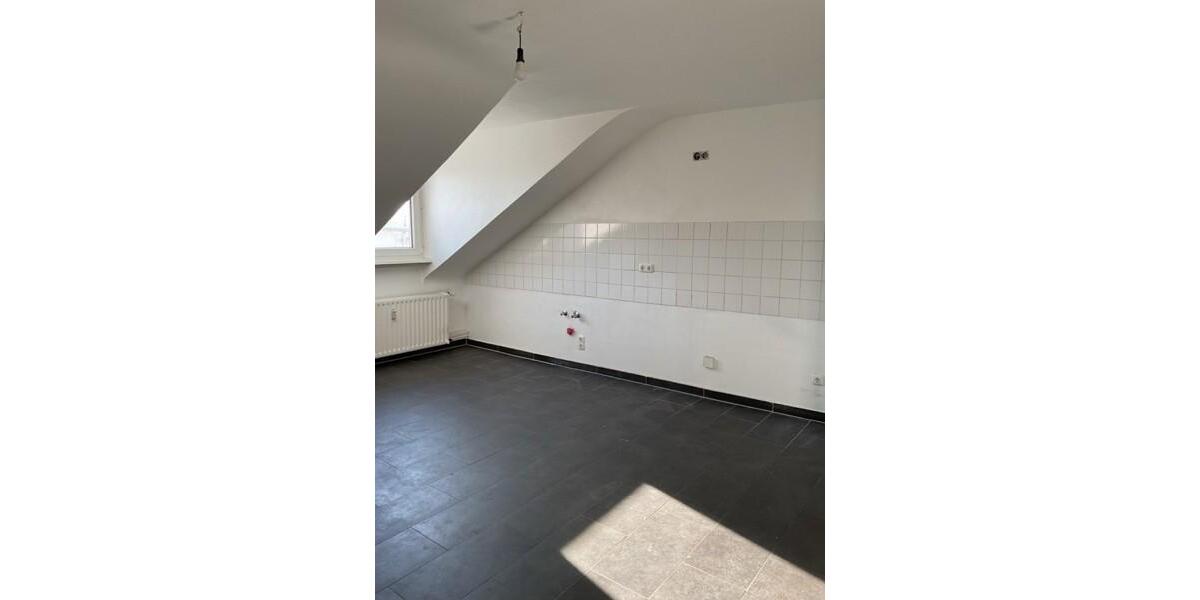 Dachgeschoßwohnung Mannheim Almenhof - 3 Zimmer, 86 m&sup2;, 938&euro; | Angebot:26335386