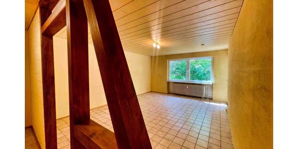 Etagenwohnung Ludwigshafen Edigheim - 4 Zimmer, 100 m&sup2;, 195.000&euro; | Angebot:24995106