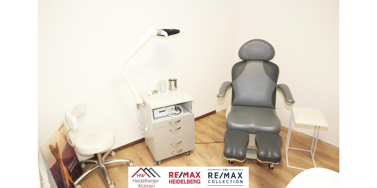 Attraktive Büro- Praxisfläche, 150m² Gewerbefläche, inkl. 5 Stellplätzen in sehr guter Lage von Wiesloch zu vermieten zimmer