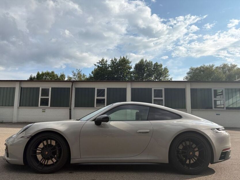 992