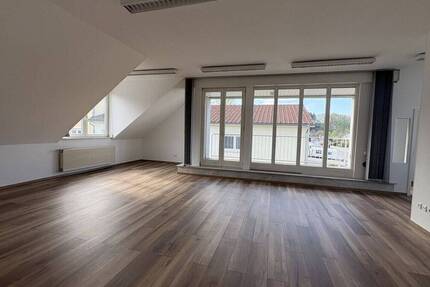 Gewerbeobjekt Rimbach - 5 Zimmer, 200 m&sup2;, 2.000&euro; | Angebot:26798495