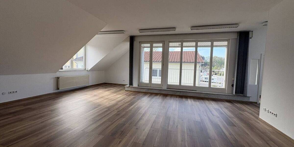 Gewerbeobjekt Rimbach - 5 Zimmer, 200 m&sup2;, 2.000&euro; | Angebot:26798495