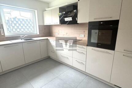 Erstbezug nach Sanierung: Stilvolle 2,5-ZKB mit EBK und Garten in MA-Neuhermsheim! 2.5 zimmer