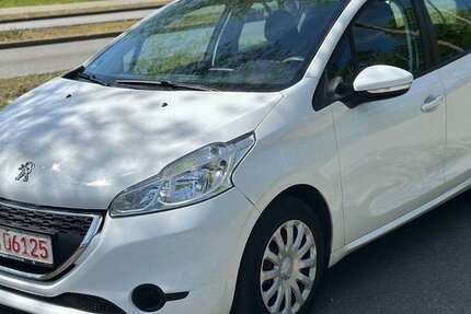 Peugeot 208 58.000 km 4.350 &euro; Viernheim 68519