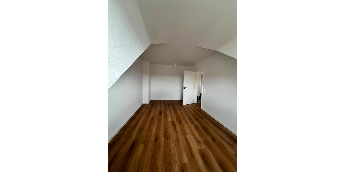 Dachgeschoßwohnung Heppenheim (Bergstraße) - 1 Zimmer, 53 m&sup2;, 210.000&euro; | Angebot:27101711