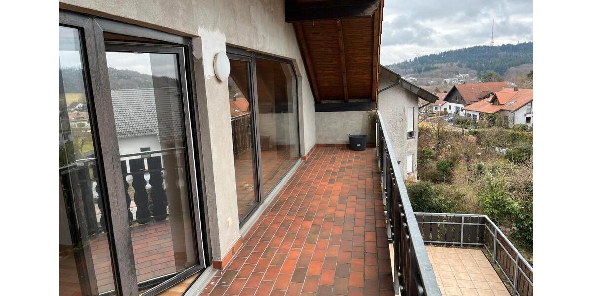 Dachgeschoßwohnung Abtsteinach - 3 Zimmer, 106 m&sup2;, 850&euro; | Angebot:26395156