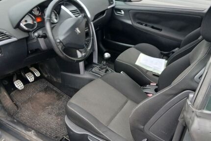 Peugeot 207 180.000 km 6.000 &euro; ludwigshafen 67065