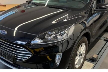 Ford Kuga 9.490 km 24.890 &euro; Frankenthal 67227