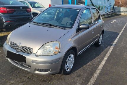 Toyota Yaris 76.000 km 3.000 € Mannheim 68169