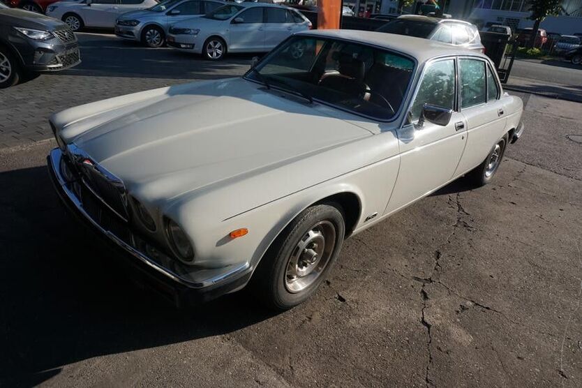 Jaguar XJ 196.800 km 7.999 € Bensheim 64625