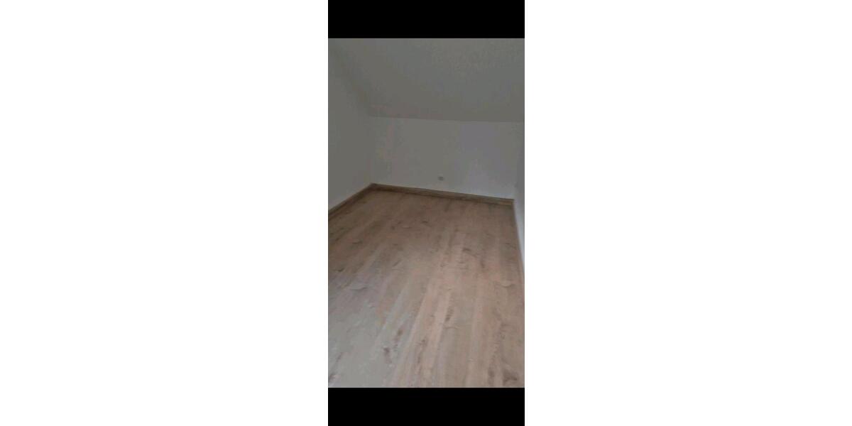 Dachgeschoßwohnung Hirschhorn (Neckar) - 5 Zimmer, 117 m&sup2;, 760&euro; | Angebot:26267020