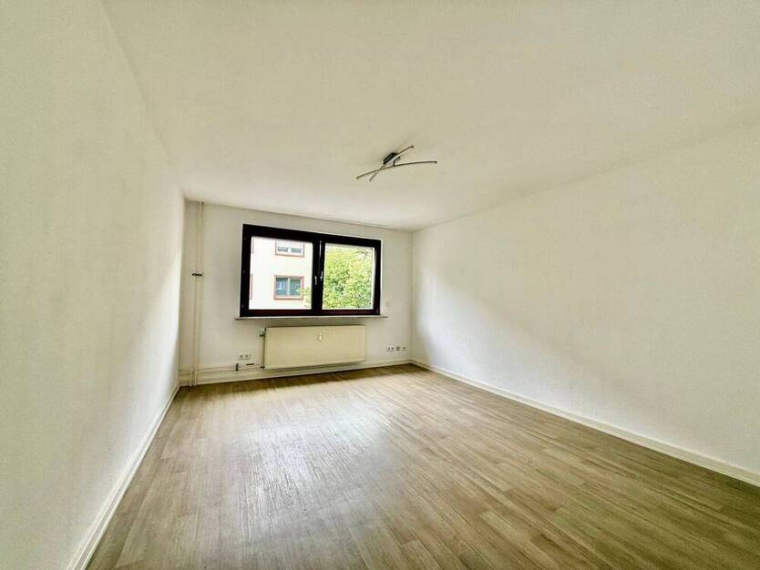 MA-City - gepflegte 2 ZKDBalkon Wohnung