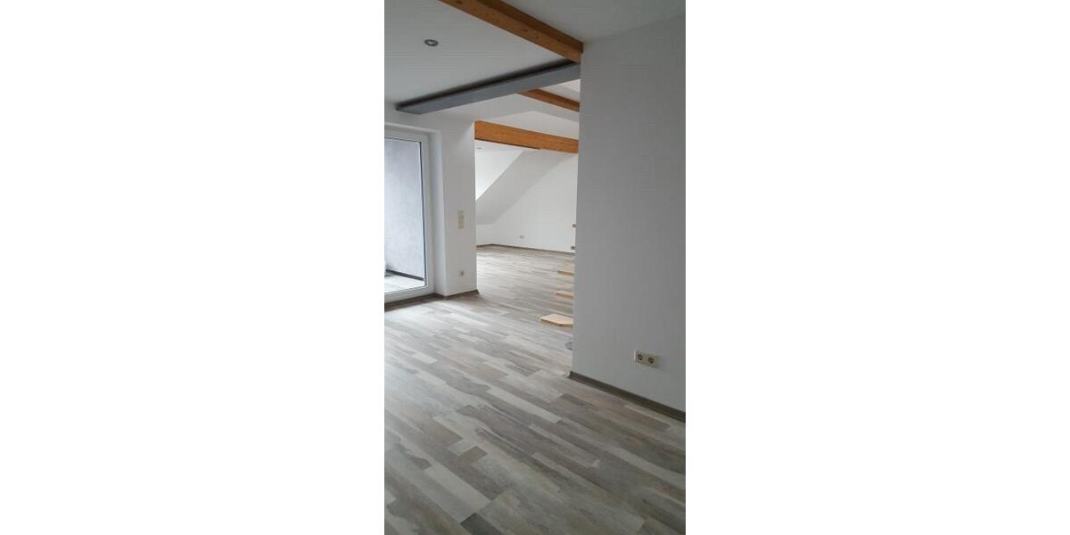 Maisonettenwohnung Ludwigshafen am Rhein Ludwigshafen-Hemshof - 2 Zimmer, 90 m&sup2;, 1.250&euro; | Angebot:26313779