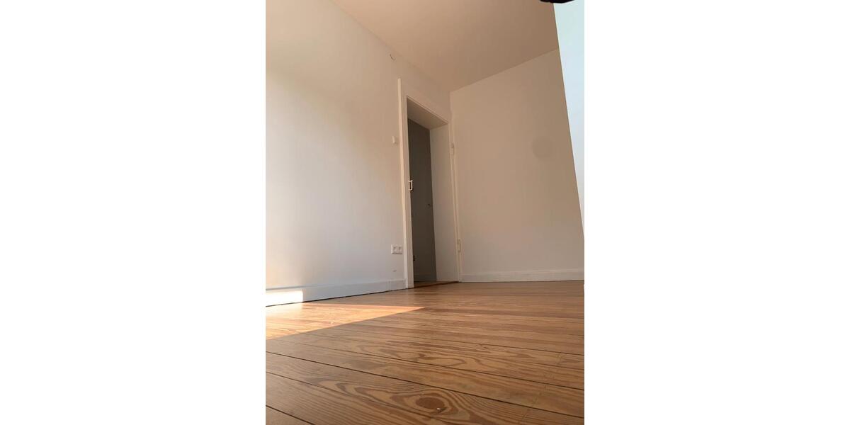 Einfamilienhaus Mannheim Feudenheim - 9 Zimmer, 180 m&sup2;, 450&euro; | Angebot:26089094