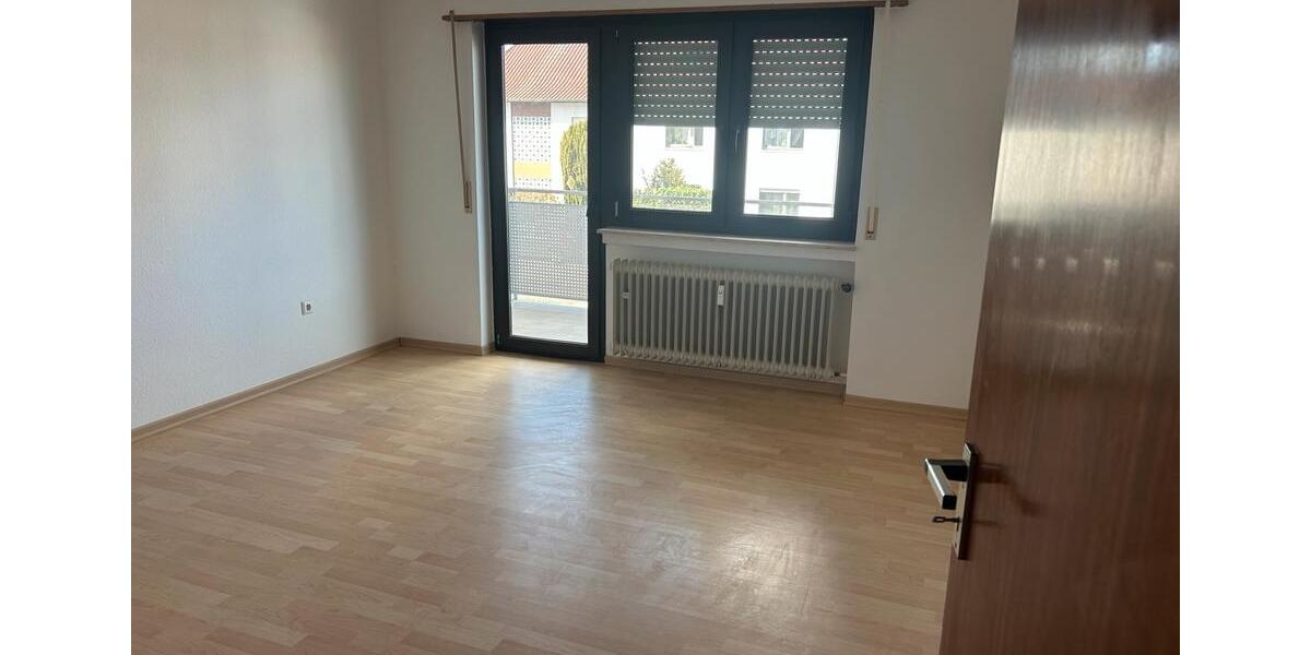 Etagenwohnung Schwetzingen - 3 Zimmer, 86 m&sup2;, 1.150&euro; | Angebot:25305324