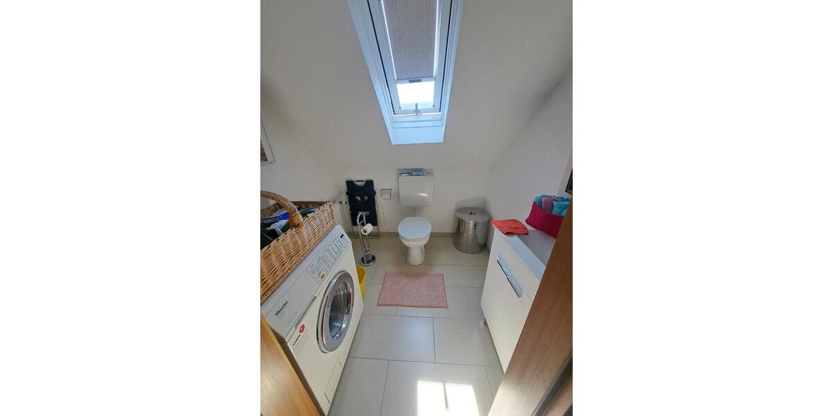 Dachgeschoßwohnung Ludwigshafen am Rhein Parkinsel - 3 Zimmer, 82 m&sup2;, 699&euro; | Angebot:23184347