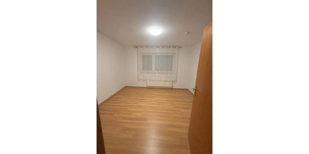 Erdgeschoßwohnung Hockenheim - 3.5 Zimmer, 75 m&sup2;, 940&euro; | Angebot:26396768