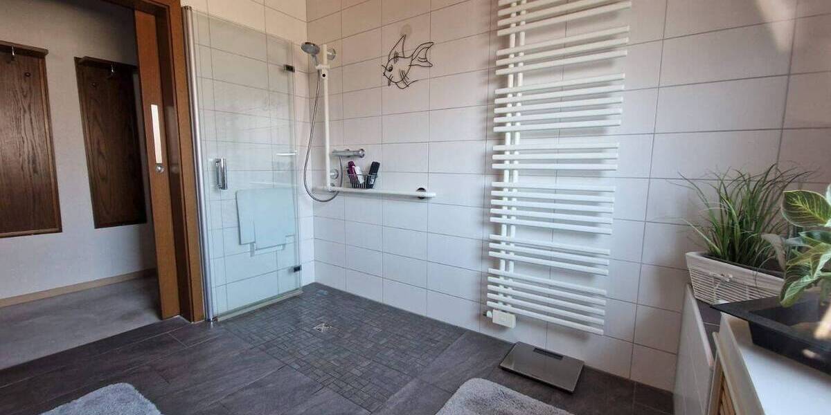 Einfamilienhaus Oberzent Beerfelden - 7 Zimmer, 170 m&sup2;, 295.000&euro; | Angebot:23937709