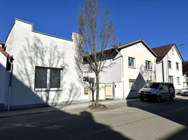 Einfamilienhaus Lorsch - 9 Zimmer, 203 m&sup2;, 465.000&euro; | Angebot:26845241