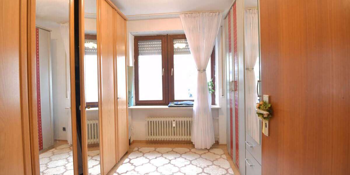 Gepflegte 3ZKB mit Balkon & EBK und Stellplatz in Bammental - 3- Bammental | Angebot:18594907
