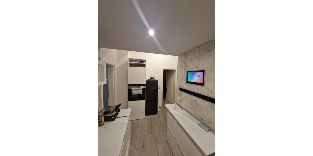 Dachgeschoßwohnung Brühl - 4 Zimmer, 75 m&sup2;, 1.400&euro; | Angebot:24966174