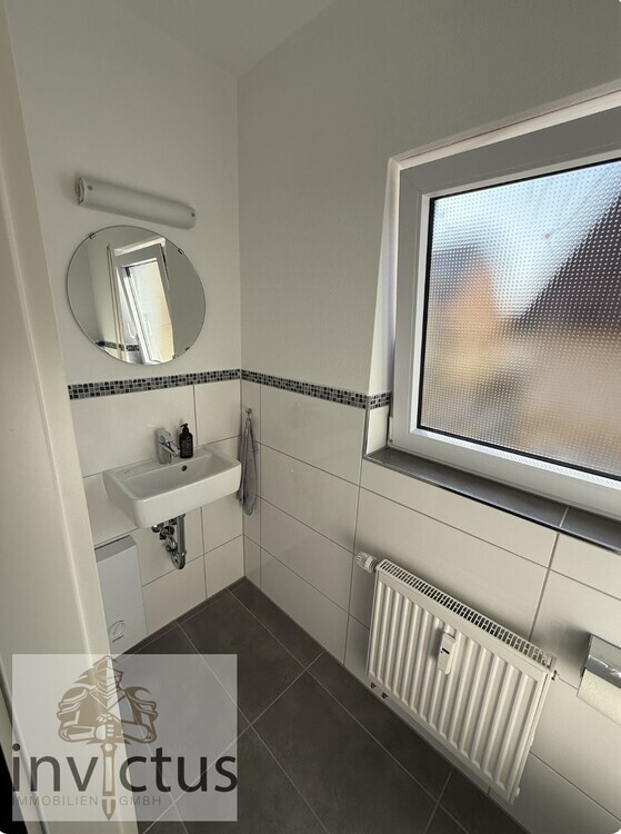 Solide vermietetes (1.678EUR kalt) Zweifamilienhaus mit modernem Komfort im Herzen von Ittlingen 4.5 zimmer