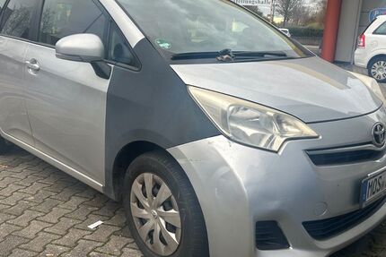 Toyota Verso-S 175.000 km 4.000 € Ubstadt 76698