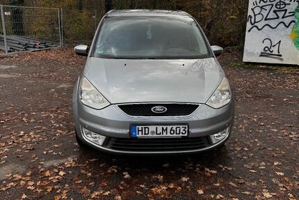 Ford Galaxy 235.000 km 5.000 € Ketsch 68775