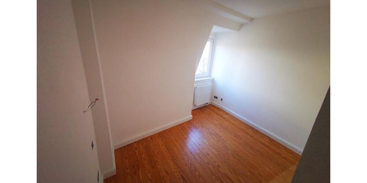 Etagenwohnung Heppenheim (Bergstraße) - 6.5 Zimmer, 130 m&sup2;, 1.390&euro; | Angebot:26415781