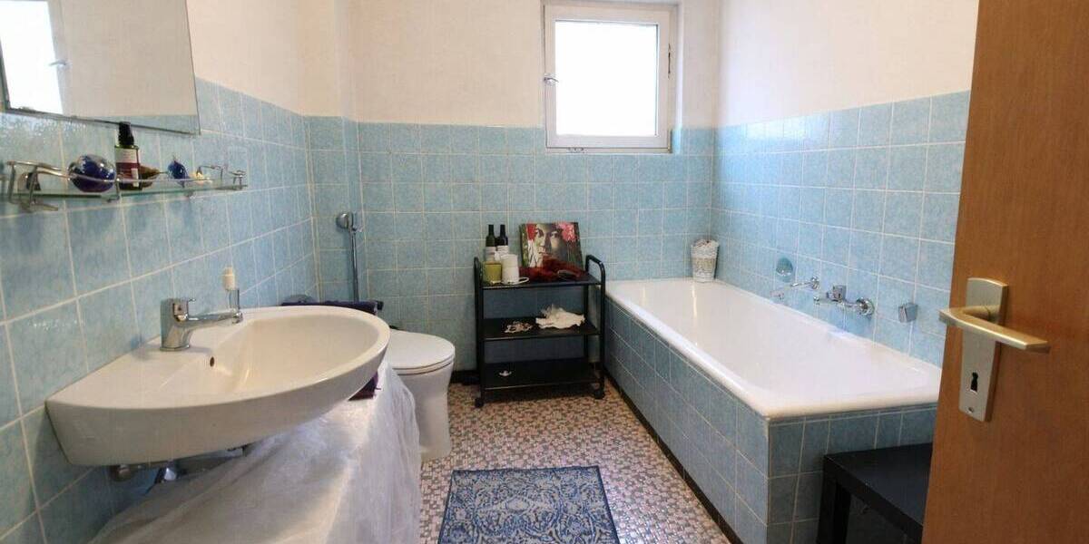 Einfamilienhaus Eschelbronn - 8 Zimmer, 265 m&sup2;, 439.000&euro; | Angebot:26427810