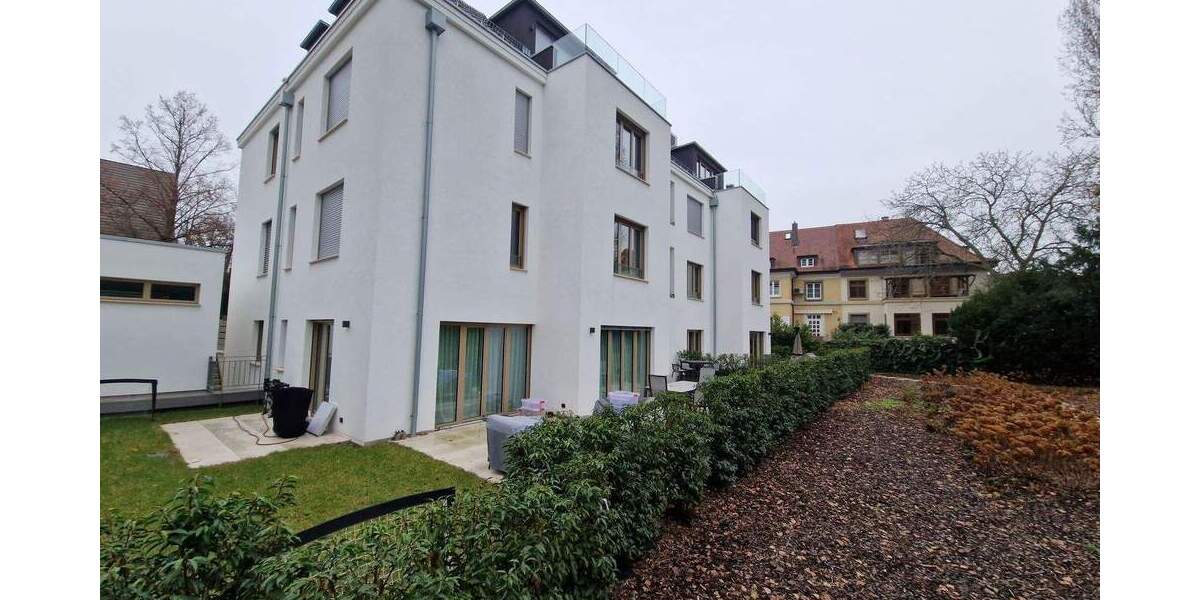 In Uni- Nähe, ansprechend und barrierefrei, 4 - Zi.- Wohnung mit großer Terrasse und TG- Stellplatz 4 zimmer