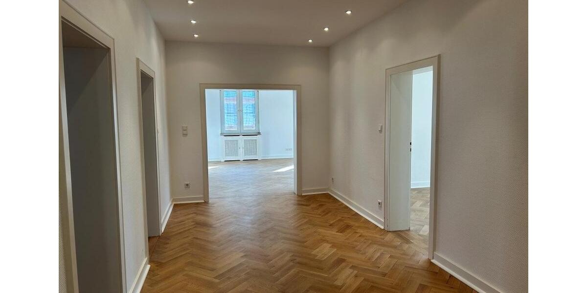 Etagenwohnung Frankenthal (Pfalz) - 5 Zimmer, 167 m&sup2;, 1.825&euro; | Angebot:26192352