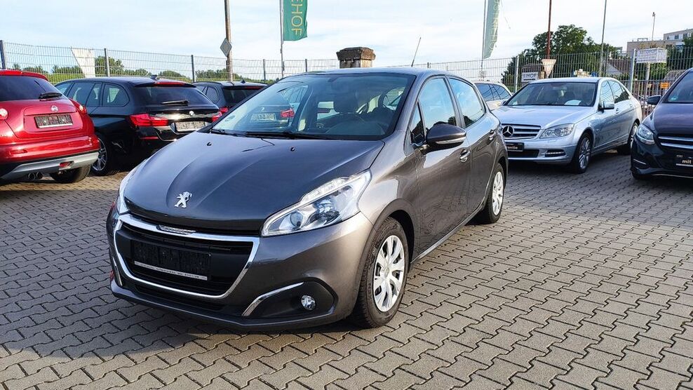 Peugeot 208 97.631 km 8.390 € Speyer 67346