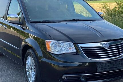 Lancia Voyager 77.777 km 21.999 &euro; Mannheim I Baden-Württemberg 68169