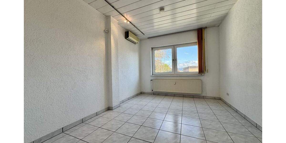 Etagenwohnung Lorsch - 2 Zimmer, 102 m&sup2;, 1.095&euro; | Angebot:25701638