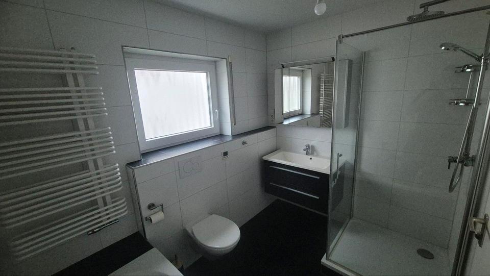 Etagenwohnung Bad Schönborn - 3 Zimmer, 92 m&sup2;, 1.200&euro; | Angebot:25311194