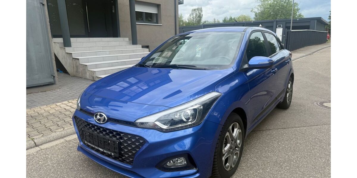 Hyundai i20 36.400 km 11.950 &euro; Kronau 76709