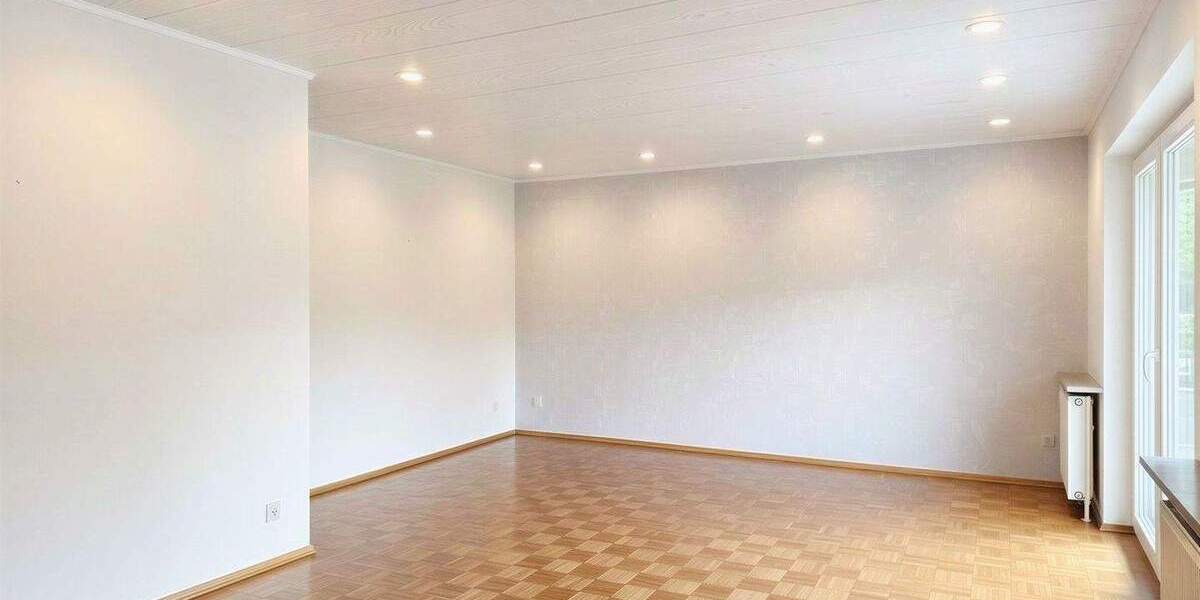 Mehrfamilienhaus, Wohnhaus Wiesloch - 4 Zimmer, 135 m&sup2;, 370.000&euro; | Angebot:25357066