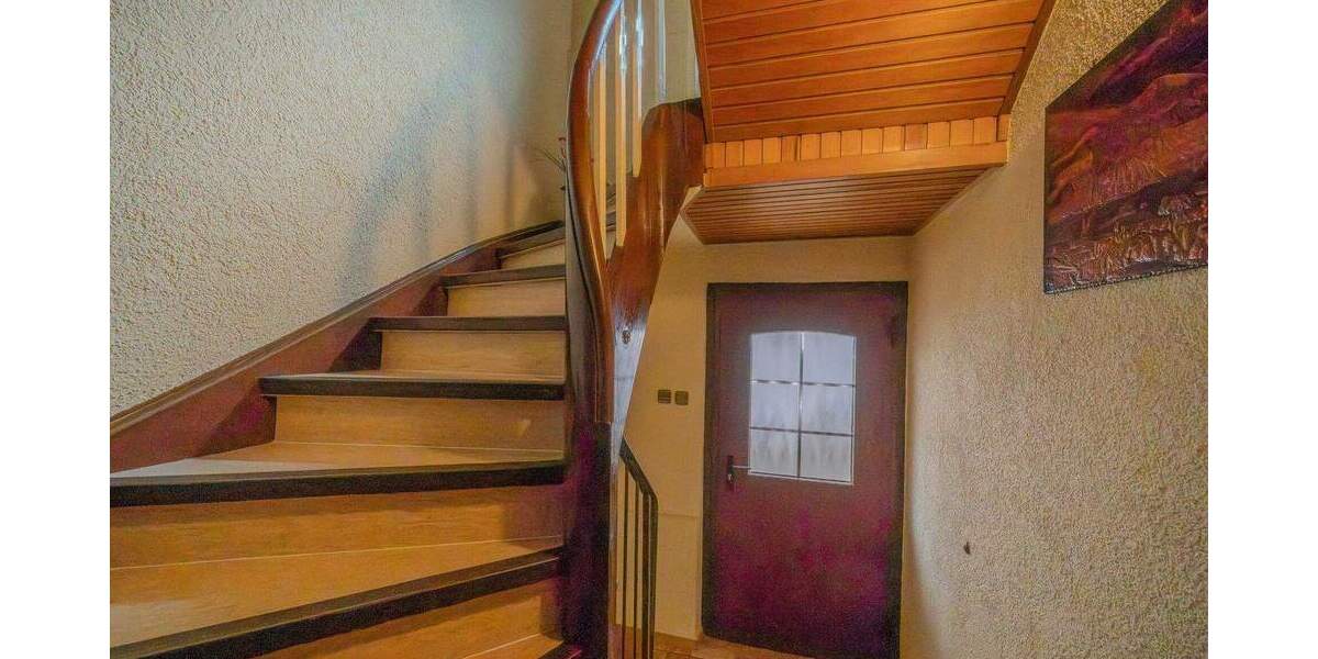 Doppelhaushälfte Ilvesheim - 7 Zimmer, 172 m&sup2;, 540.000&euro; | Angebot:25669380