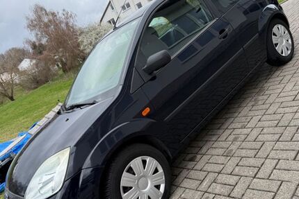 Ford Fiesta 45.000 km 2.300 &euro; Weinheim 69469